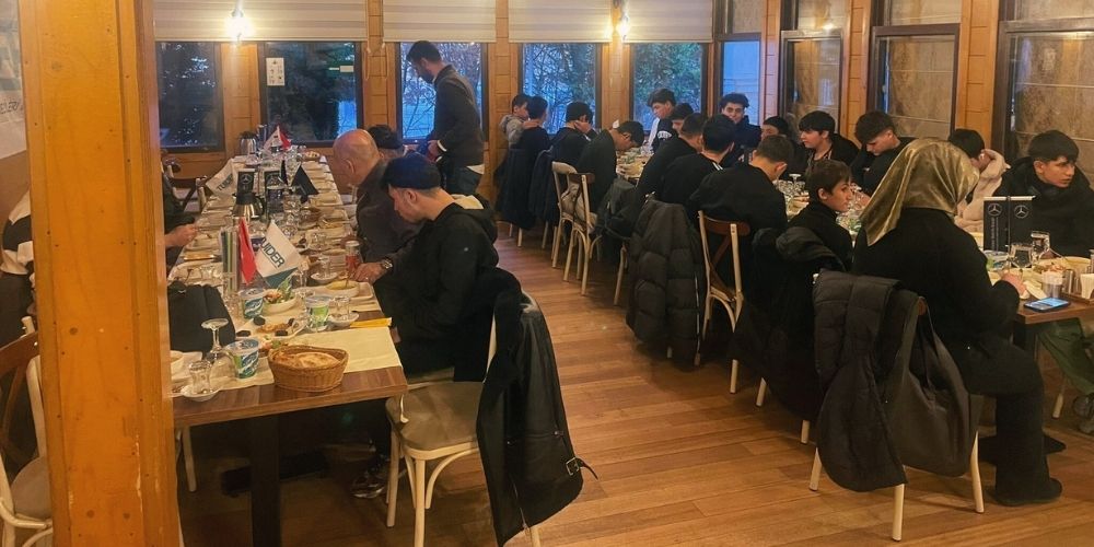 tuider-sevgi-evleri-iftar-yemegi